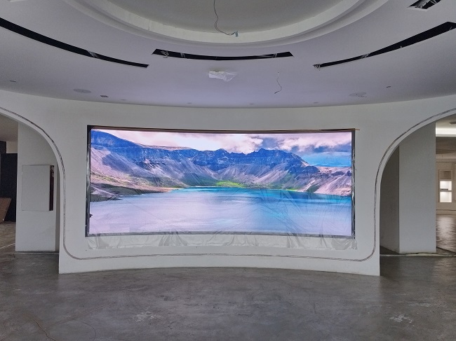 華邦瀛賦能四川興坤社區(qū)，智慧展廳解決方案全展示